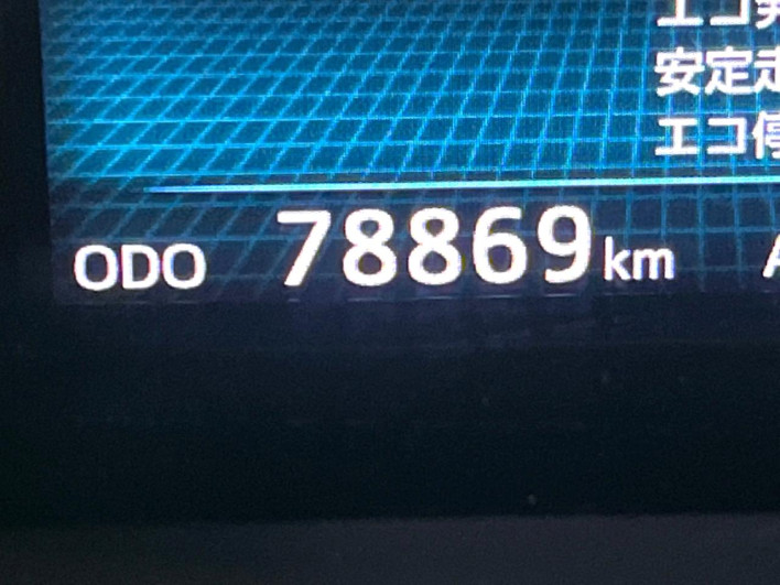 2015 Toyota Prius α DAA-ZVW41W (UW-6a30bf94d1ff6)[2]
