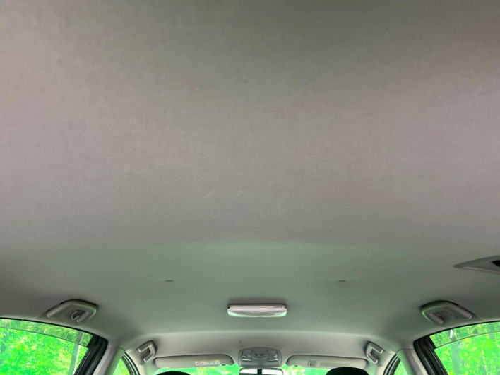 2015 Toyota Prius α DAA-ZVW41W (UW-6a30bf94d1ff6)[15]