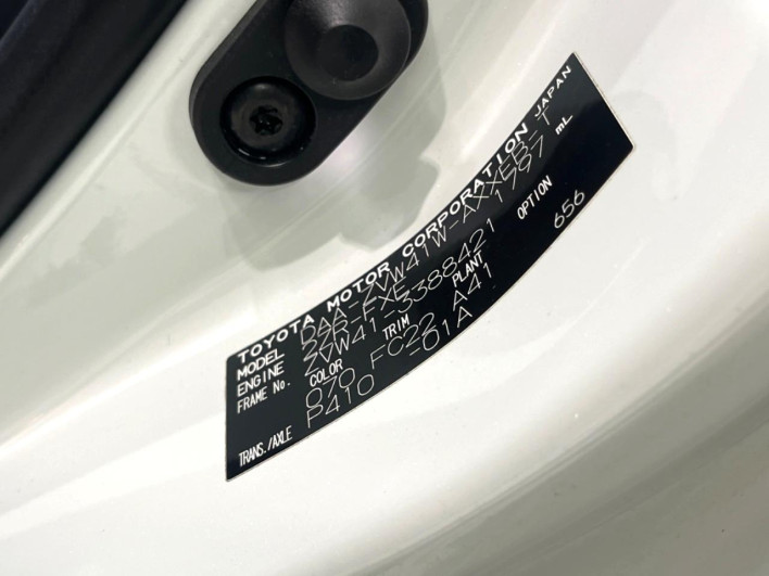 2015 Toyota Prius α DAA-ZVW41W (UW-6a30bf94d1ff6)[1]