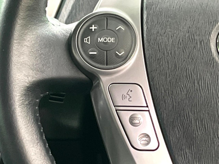 2015 Toyota Prius α DAA-ZVW41W (UW-6a30bf94d1ff6)[22]