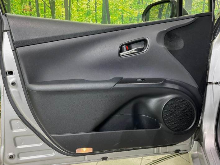 2017 Toyota Prius DAA-ZVW50 (UW-6a30bf963040c)[12]