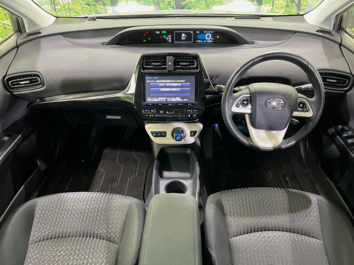 2017 Toyota Prius DAA-ZVW50 (UW-6a30bf963040c)[17]