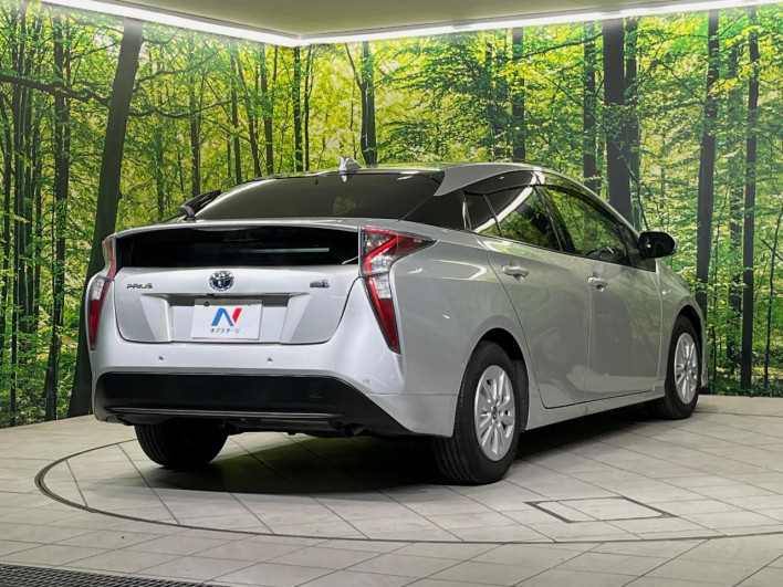 2017 Toyota Prius DAA-ZVW50 (UW-6a30bf963040c)[5]