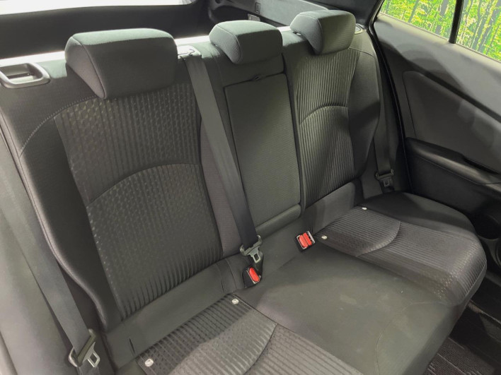 2017 Toyota Prius DAA-ZVW50 (UW-6a30bf963040c)[18]