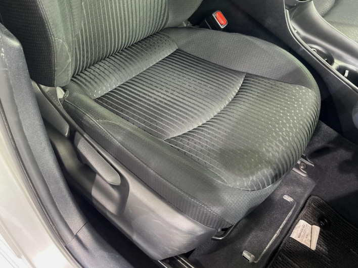 2017 Toyota Prius DAA-ZVW50 (UW-6a30bf963040c)[15]
