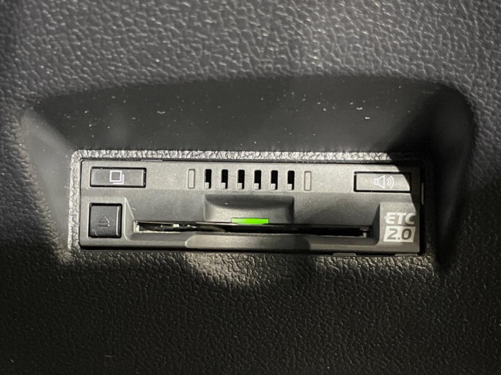2017 Toyota Prius DAA-ZVW50 (UW-6a30bf963040c)[26]