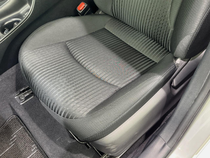 2017 Toyota Prius DAA-ZVW50 (UW-6a30bf963040c)[13]