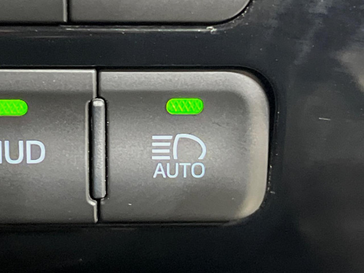 2017 Toyota Prius DAA-ZVW50 (UW-6a30bf963040c)[24]
