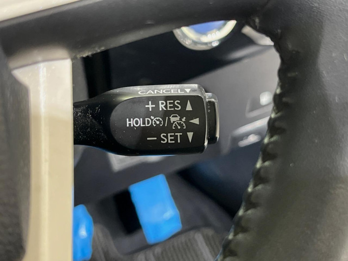 2017 Toyota Prius DAA-ZVW50 (UW-6a30bf963040c)[27]