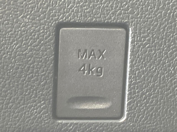 2017 Toyota Prius DAA-ZVW50 (UW-6a30bf96aa26d)[27]