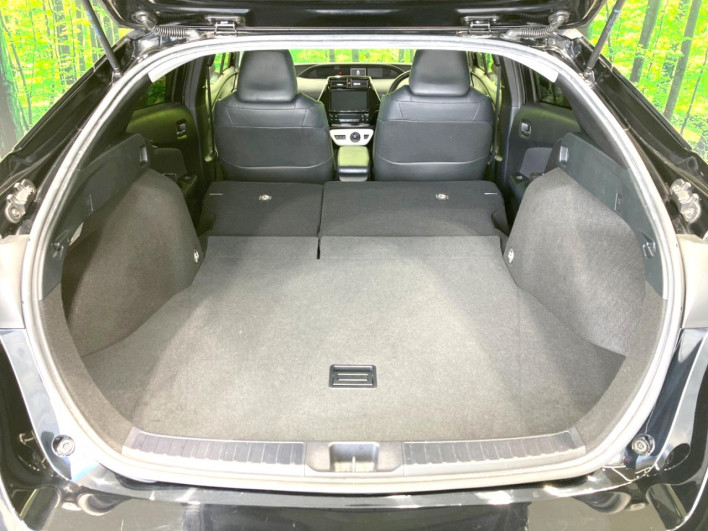 2017 Toyota Prius DAA-ZVW50 (UW-6a30bf96aa26d)[24]