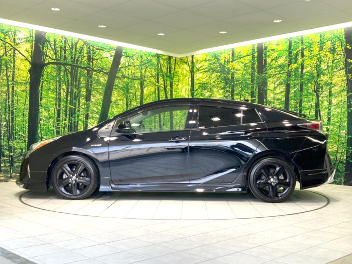 2017 Toyota Prius DAA-ZVW50 (UW-6a30bf96aa26d)[15]
