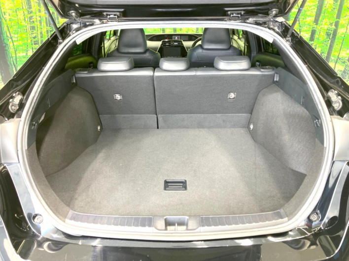 2017 Toyota Prius DAA-ZVW50 (UW-6a30bf96aa26d)[23]