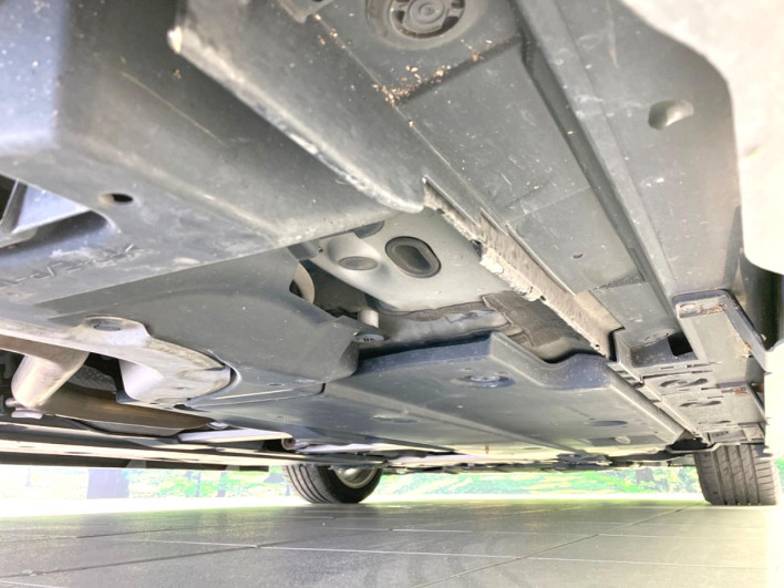 2017 Toyota Prius DAA-ZVW50 (UW-6a30bf96aa26d)[20]