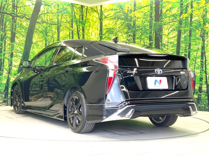 2017 Toyota Prius DAA-ZVW50 (UW-6a30bf96aa26d)[16]