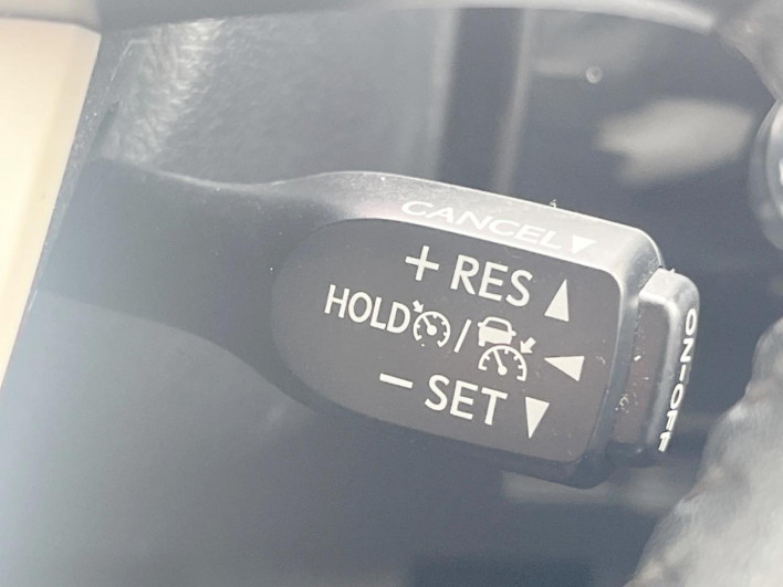 2016 Toyota Prius DAA-ZVW50 (UW-6a30bf9754660)[10]