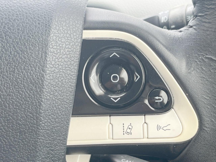 2016 Toyota Prius DAA-ZVW50 (UW-6a30bf9754660)[9]