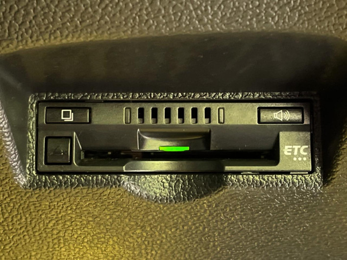 2020 Toyota Prius DAA-ZVW51 (UW-6a30bf9a97474)[23]