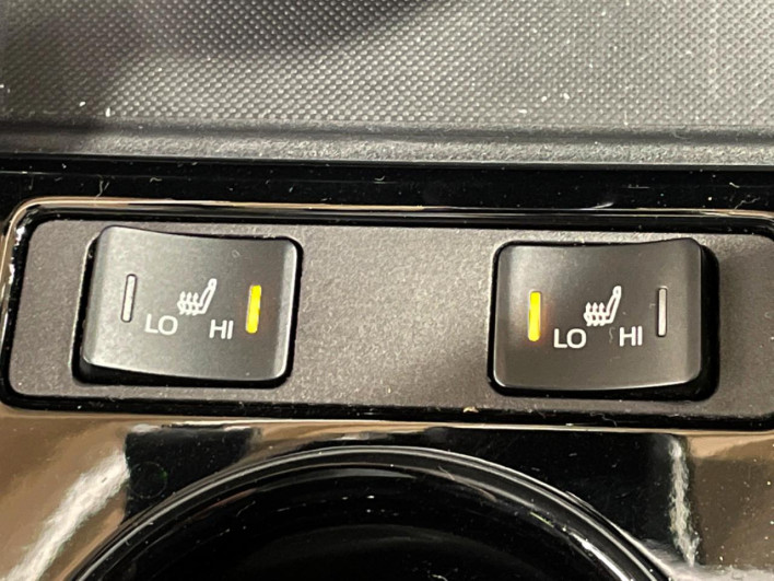 2020 Toyota Prius DAA-ZVW51 (UW-6a30bf9a97474)[24]