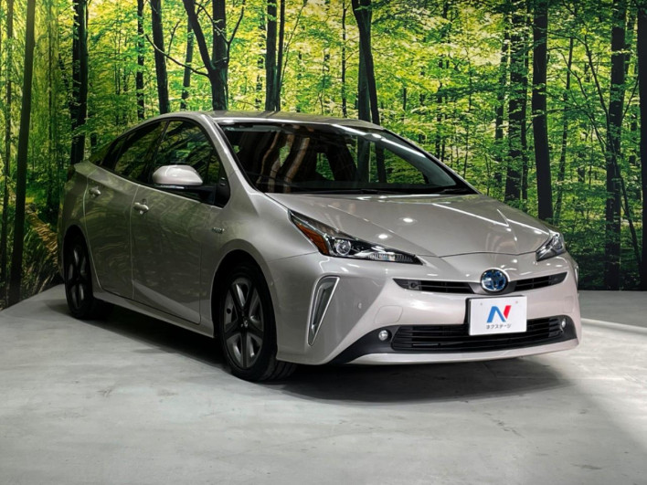 2020 Toyota Prius DAA-ZVW51 (UW-6a30bf9a97474)[17]