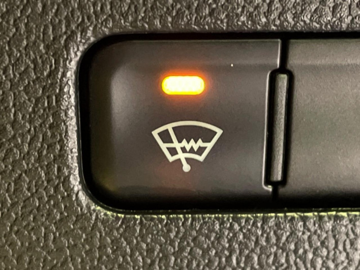 2020 Toyota Prius DAA-ZVW51 (UW-6a30bf9a97474)[22]