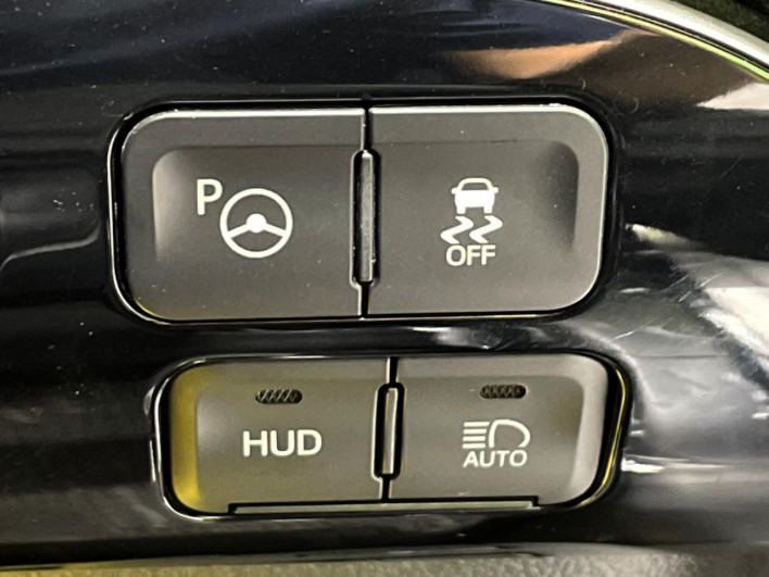 2020 Toyota Prius DAA-ZVW51 (UW-6a30bf9a97474)[20]