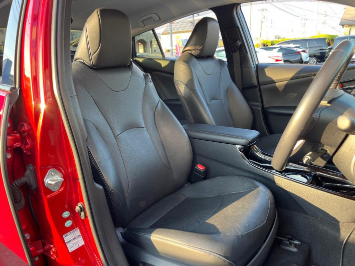 2017 Toyota Prius DAA-ZVW51 (UW-6a30bf9b92036)[23]