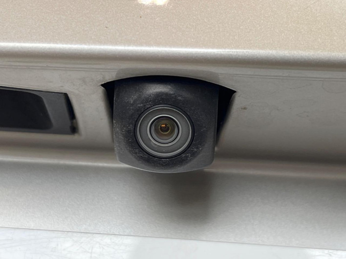 2018 Toyota Prius PHV DLA-ZVW52 (UW-6a30bf9c81e71)[16]