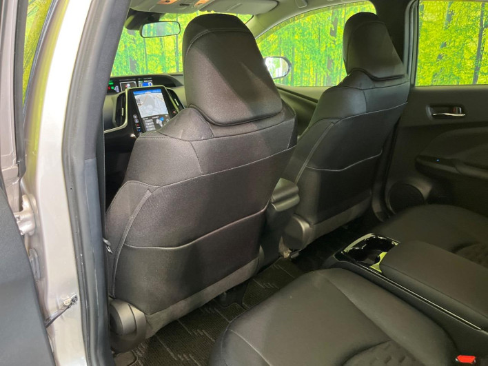 2018 Toyota Prius PHV DLA-ZVW52 (UW-6a30bf9c81e71)[10]