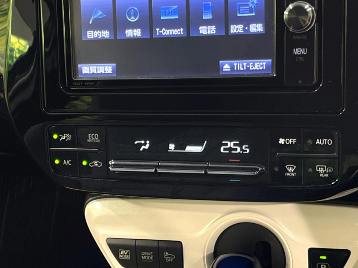 2017 Toyota Prius DAA-ZVW55 (UW-6a30bf9d28e5e)[16]
