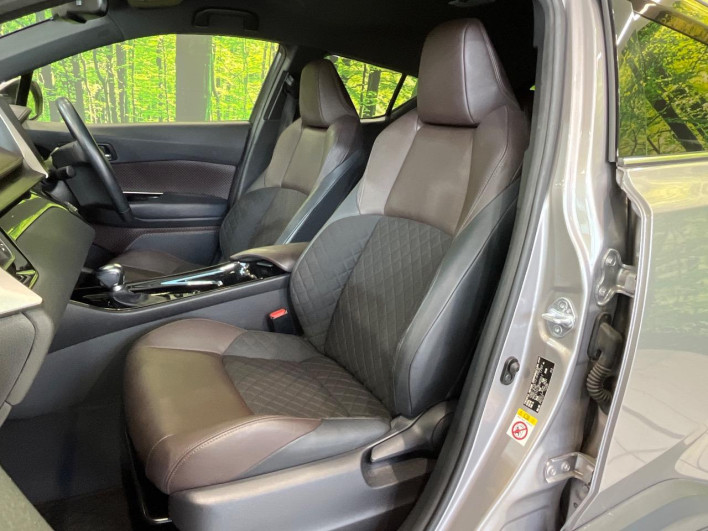 2017 Toyota C-HR DAA-ZYX10 (UW-6a30bfaf9dda1)[11]