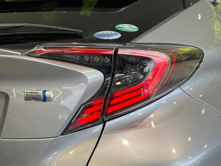 2017 Toyota C-HR DAA-ZYX10 (UW-6a30bfaf9dda1)[27]