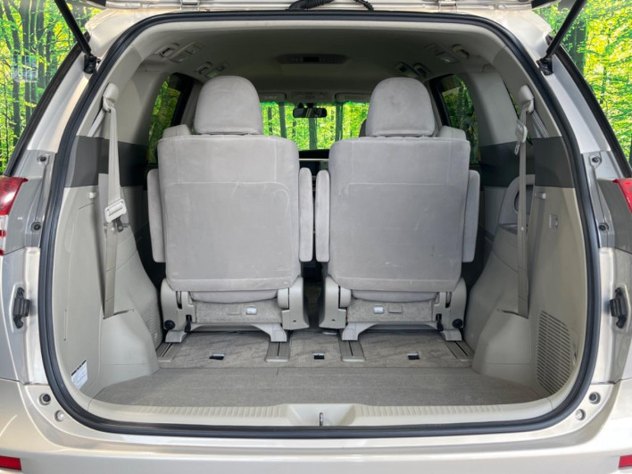 2006 Toyota Estima DBA-ACR50W (UW-6a320f5c19dce)[17]