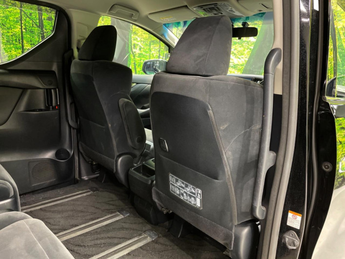 2016 Toyota Vellfire DBA-AGH30W (UW-6a320f5f2caf5)[16]