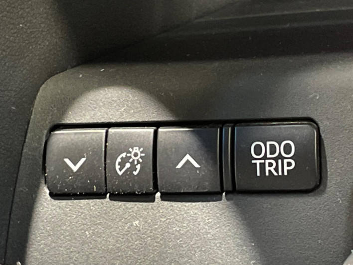 2016 Toyota Vellfire DBA-AGH30W (UW-6a320f5f2caf5)[29]