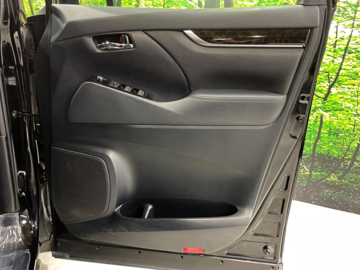 2016 Toyota Vellfire DBA-AGH30W (UW-6a320f5f2caf5)[20]