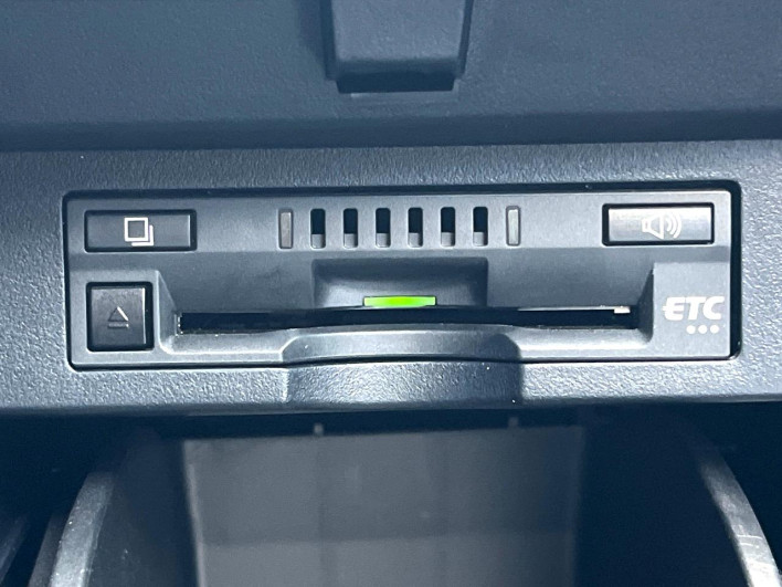 2016 Toyota Vellfire DBA-AGH30W (UW-6a320f5f3d686)[16]