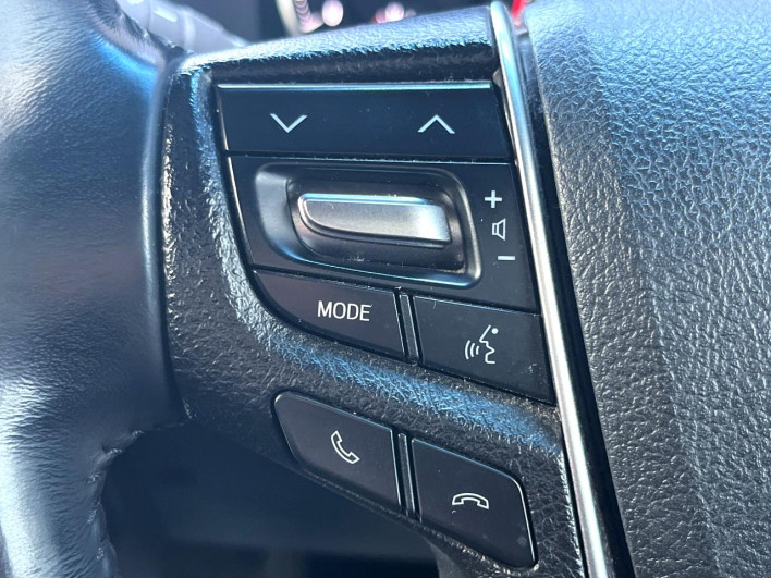 2016 Toyota Vellfire DBA-AGH30W (UW-6a320f5f3d686)[18]