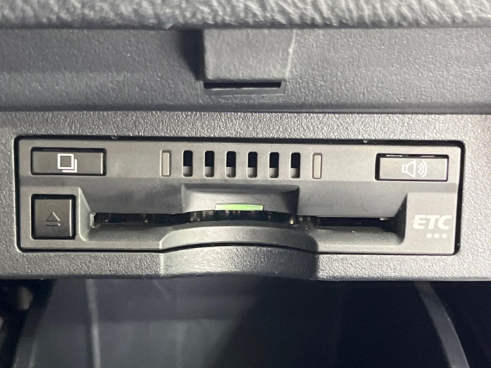 2017 Toyota Alphard DBA-AGH30W (UW-6a320f6155710)[9]
