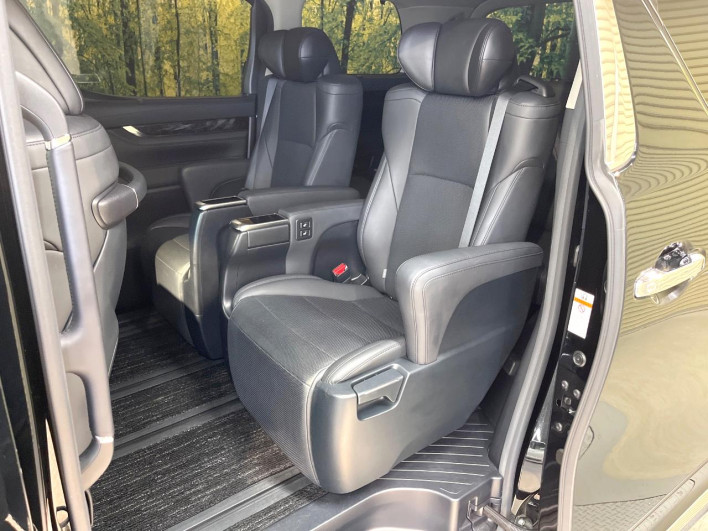 2020 Toyota Vellfire 3BA-AGH30W (UW-6a320f6644163)[27]