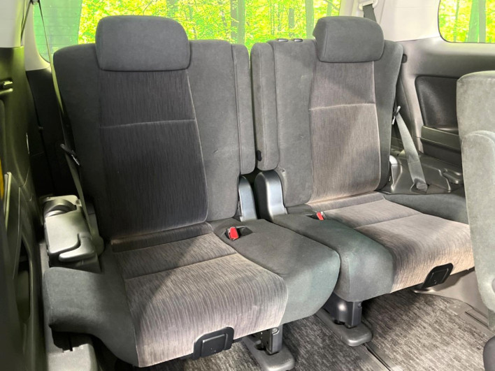2012 Toyota Vellfire DBA-ANH20W (UW-6a320f73e16e9)[11]