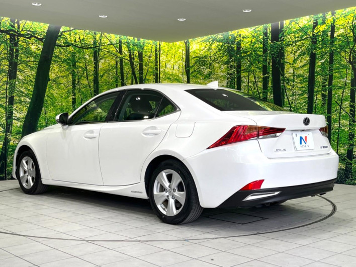 2017 Lexus IS DAA-AVE30 (UW-6a320f75cad6e)[22]