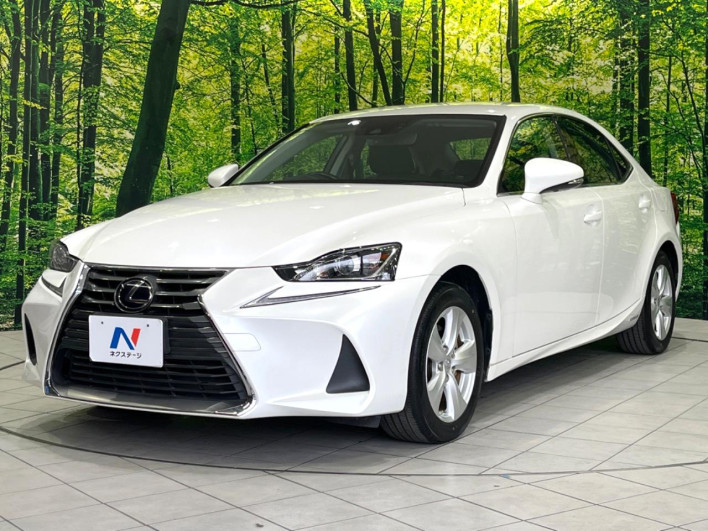 2017 Lexus IS DAA-AVE30 (UW-6a320f75cad6e)[16]