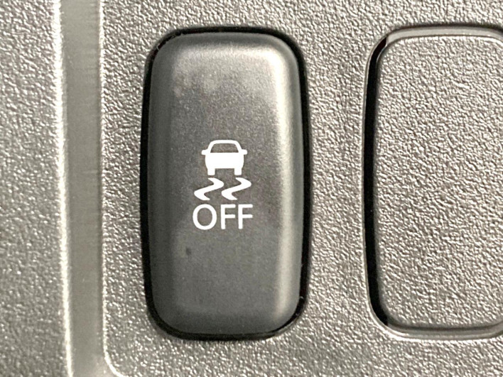2013 Mitsubishi Delica D:5 DBA-CV5W (UW-6a320fb9f2b99)[17]