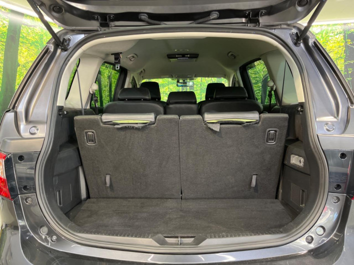 2013 Mazda Premacy DBA-CWFFW (UW-6a320fba28283)[21]