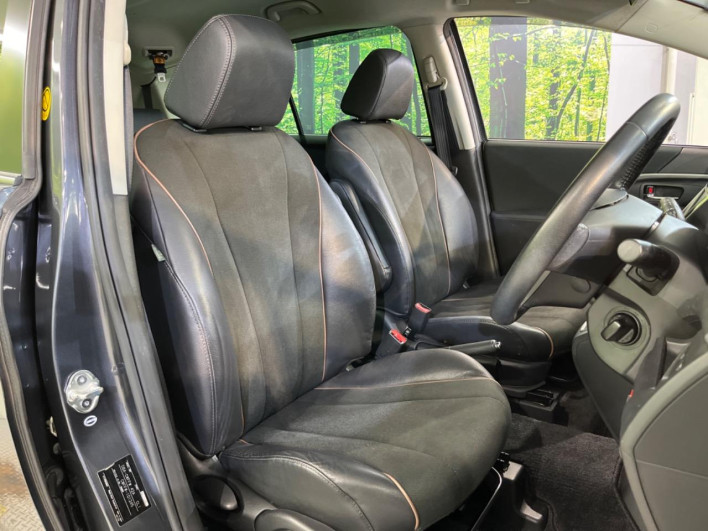 2013 Mazda Premacy DBA-CWFFW (UW-6a320fba28283)[12]
