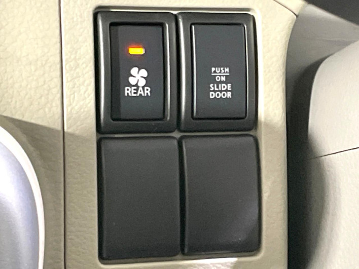 2019 Suzuki Every Wagon ABA-DA17W (UW-6a320fbc245c0)[29]