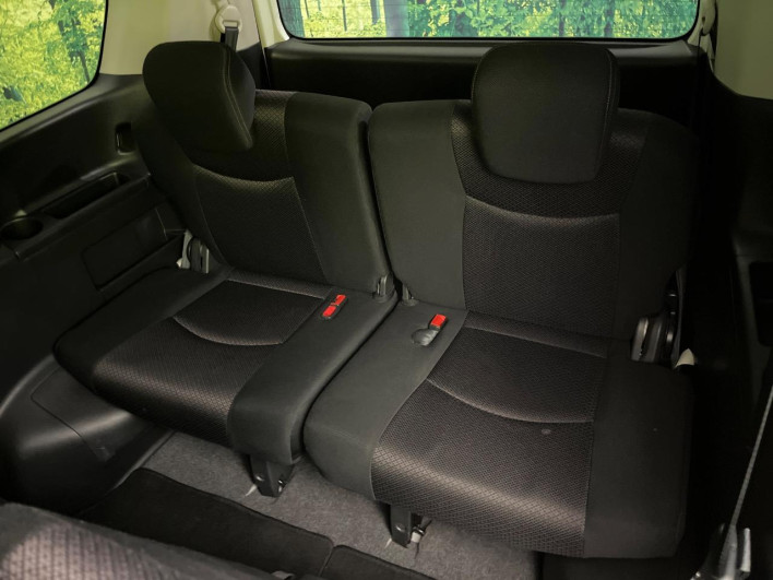 2011 Nissan Serena DBA-FC26 (UW-6a320fcbe505f)[29]