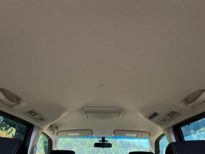 2014 Nissan Serena DBA-FNC26 (UW-6a320fd342a38)[5]
