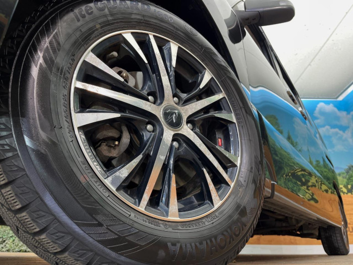 2014 Nissan Serena DBA-FNC26 (UW-6a320fd342a38)[18]